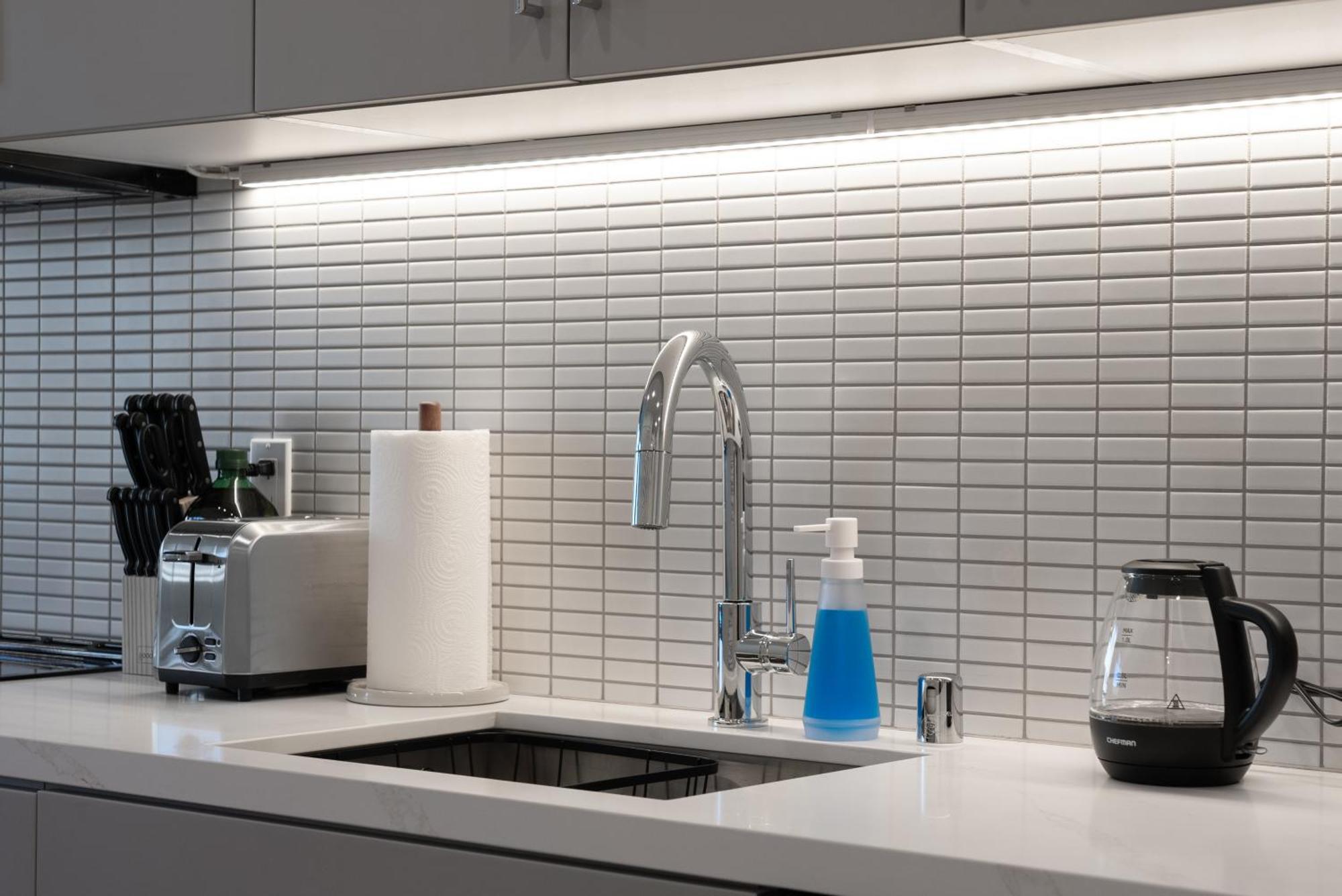 Bright Studio On Sunset Blvd, Free Parking, Gym, And Pool ロサンゼルス エクステリア 写真